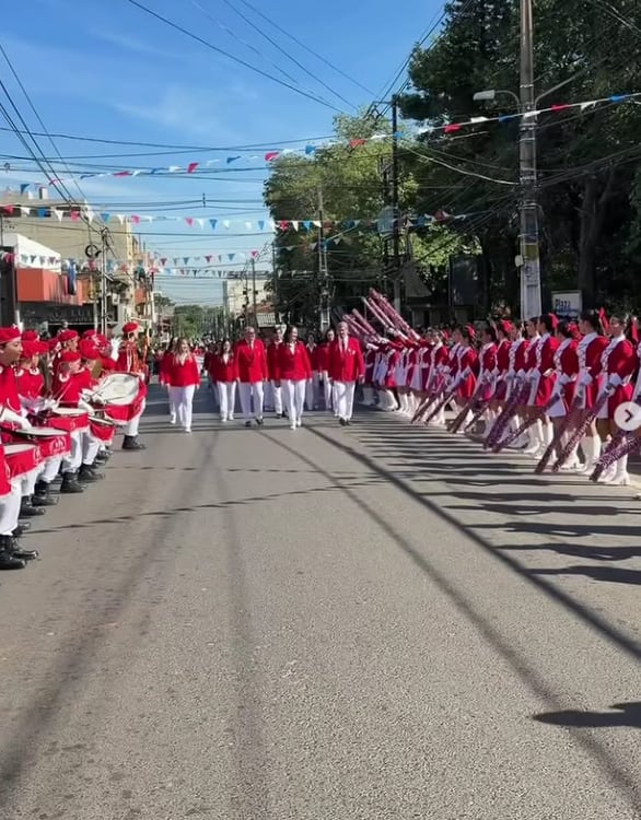 Uniformes de banda escolar